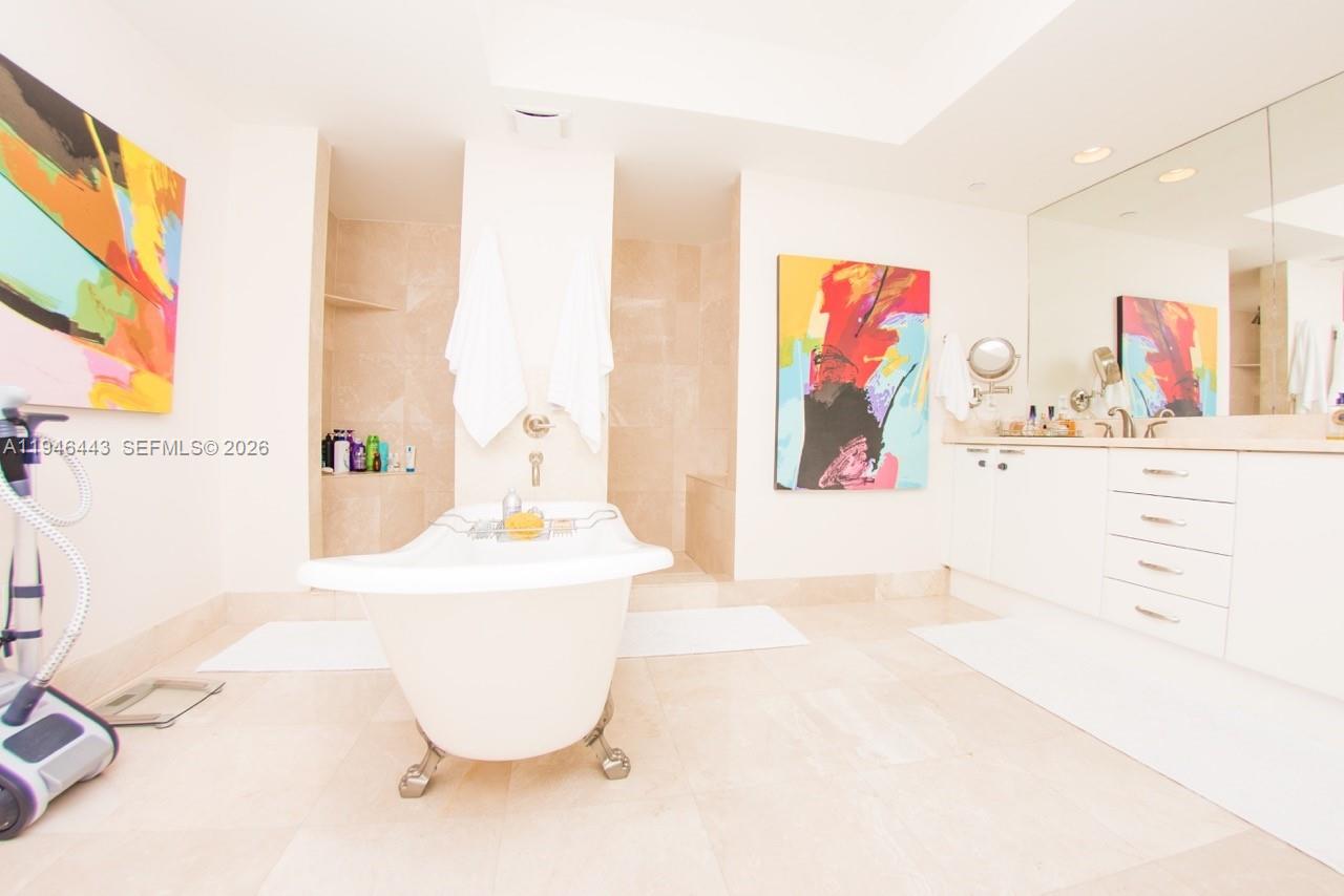 THE PENINSULA II CONDO - Residential