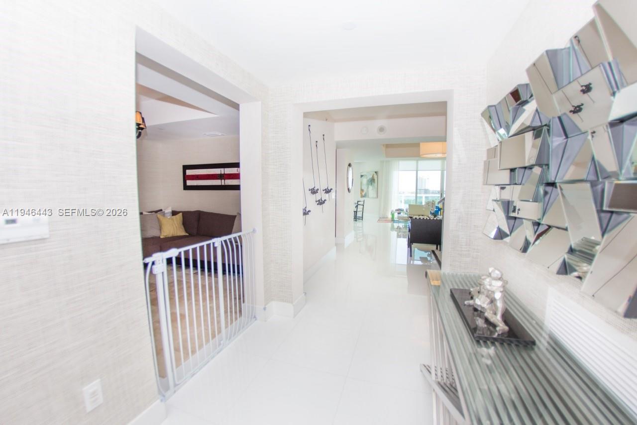 THE PENINSULA II CONDO - Residential