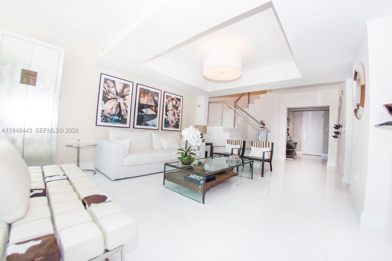 THE PENINSULA II CONDO - Residential