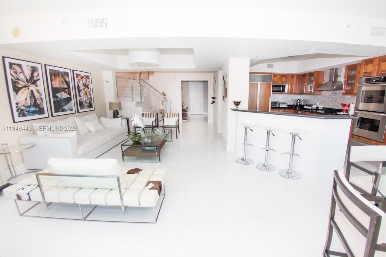 THE PENINSULA II CONDO - Residential