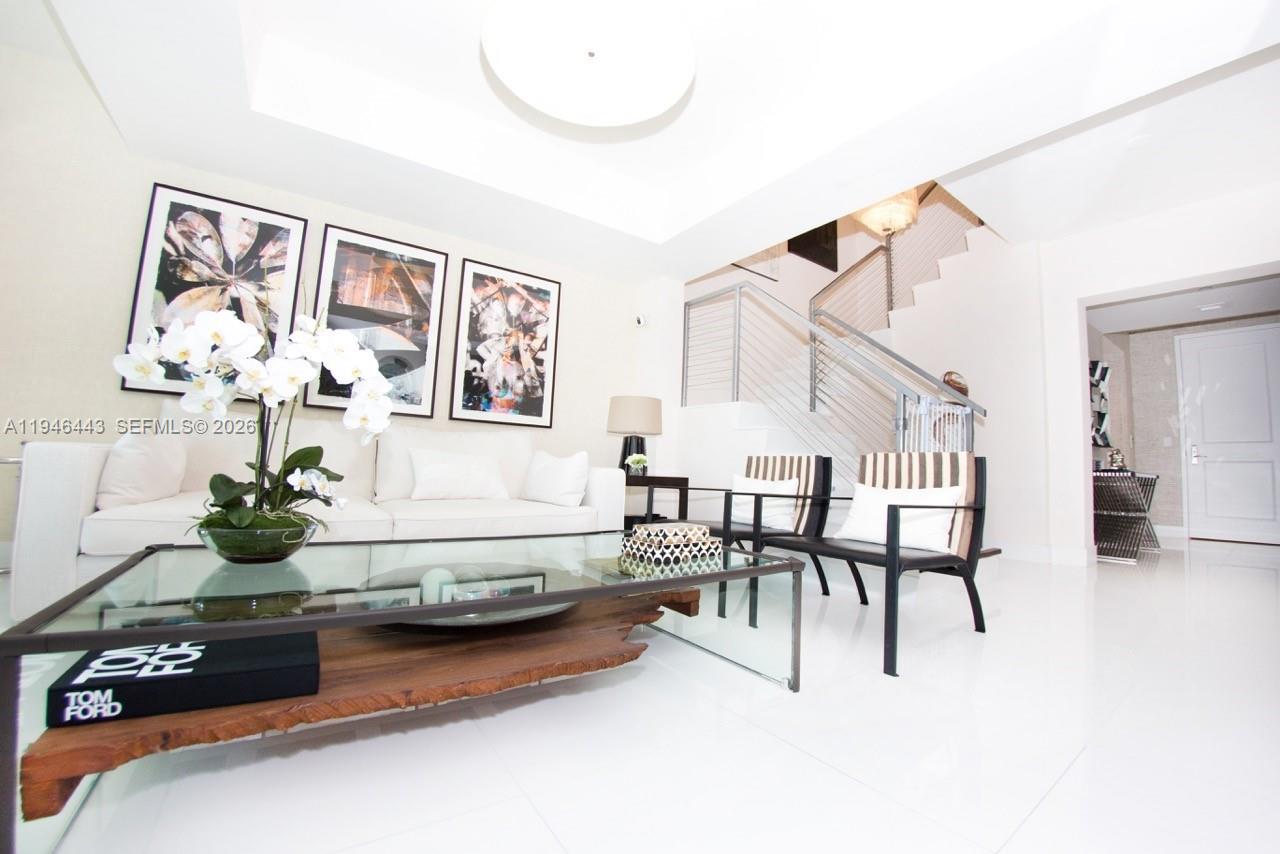 THE PENINSULA II CONDO - Residential