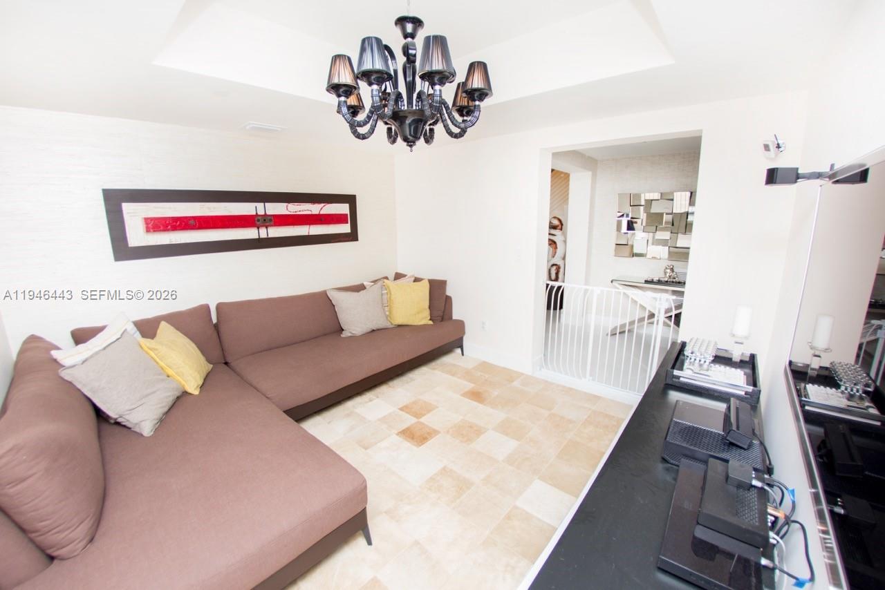 THE PENINSULA II CONDO - Residential