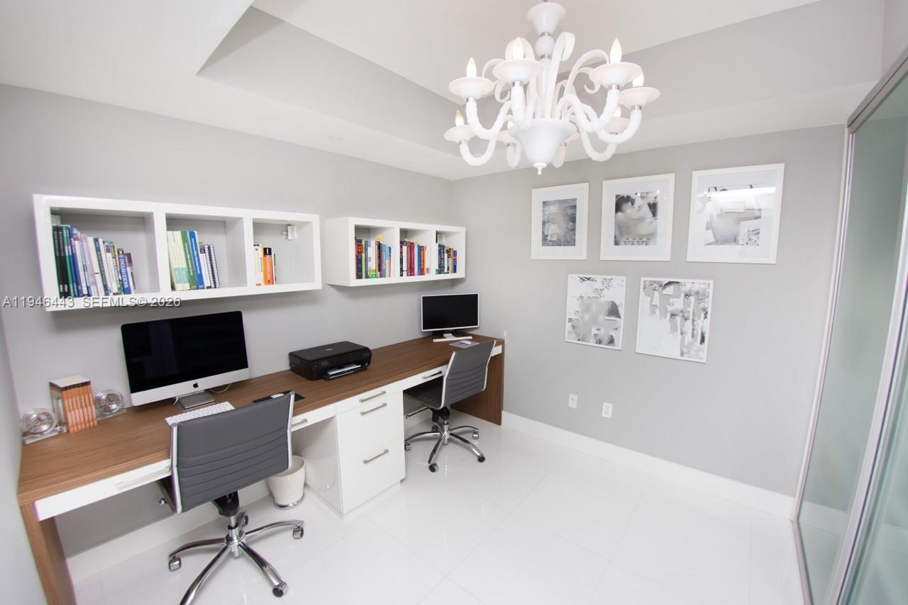 THE PENINSULA II CONDO - Residential