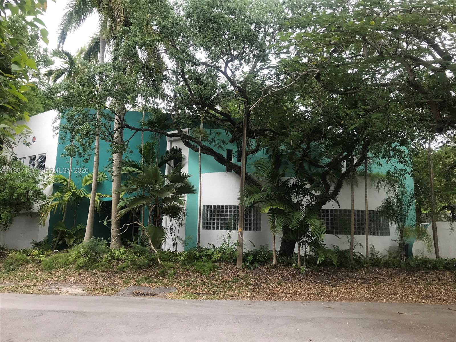 BISCAYNE PARK TERRACE - Residential Lease