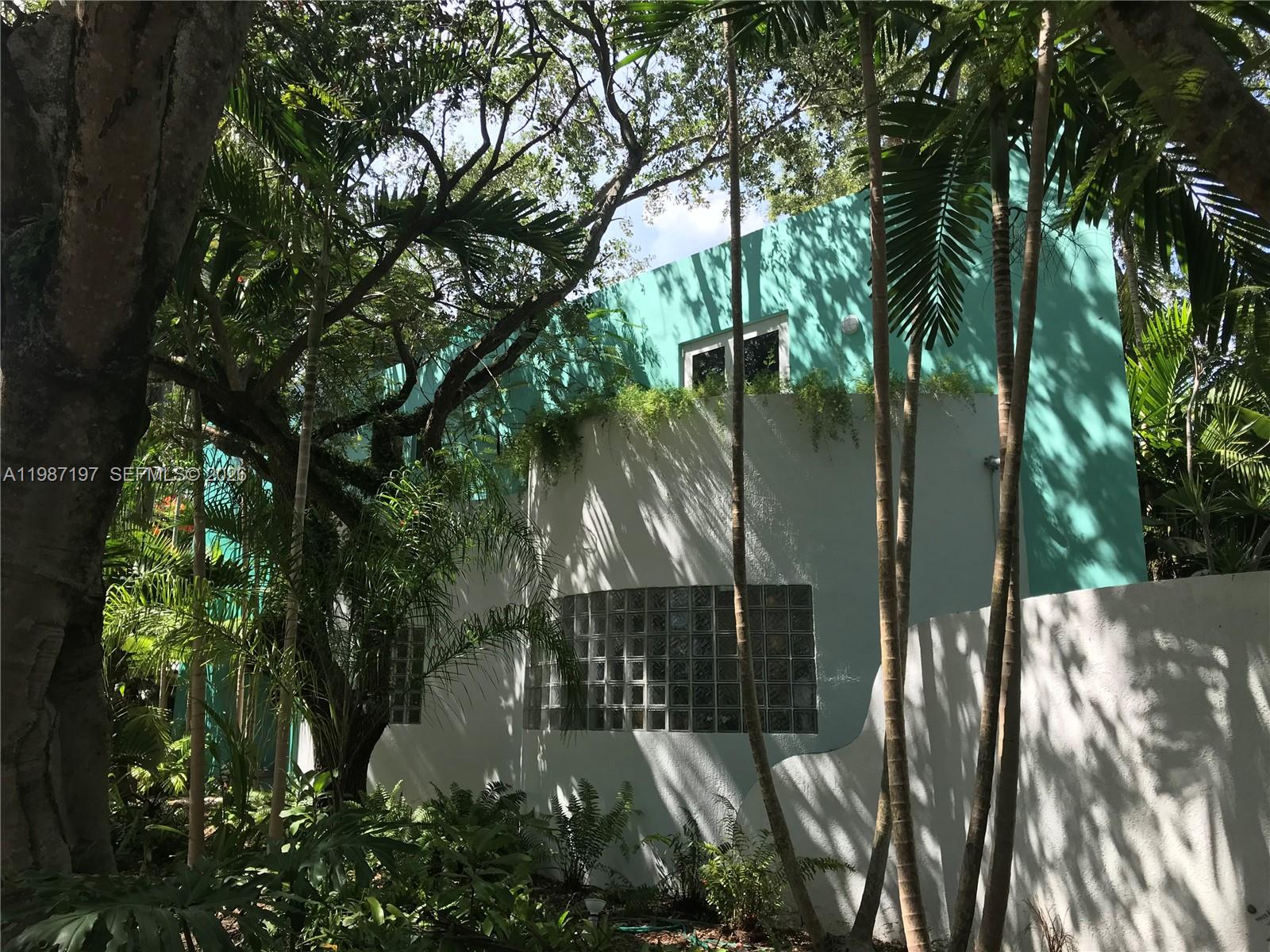 BISCAYNE PARK TERRACE - Residential Lease