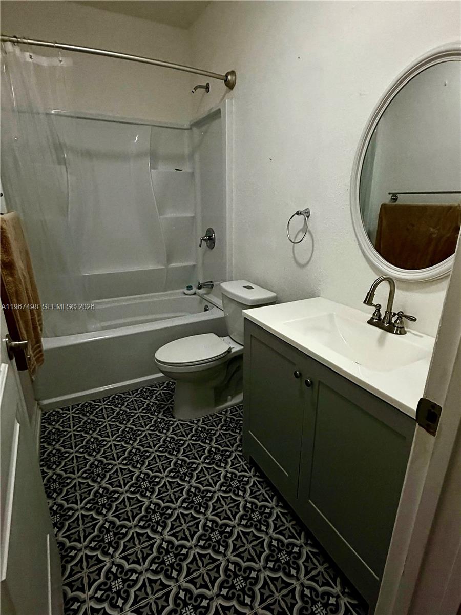 COUNTRY LAKE MANORS SEC 3 - Residential