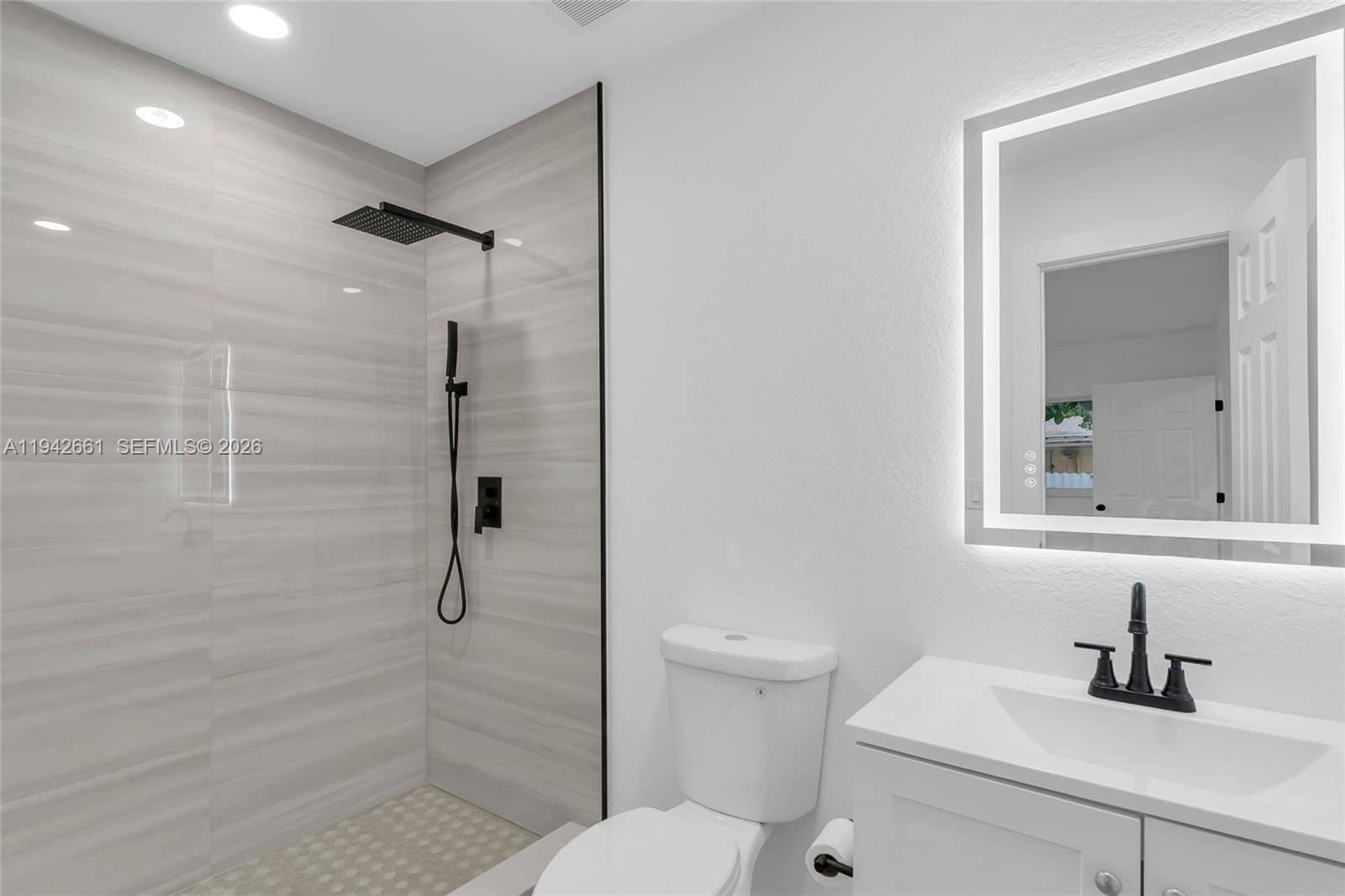 CAROL CITY 5TH ADDN - Residential