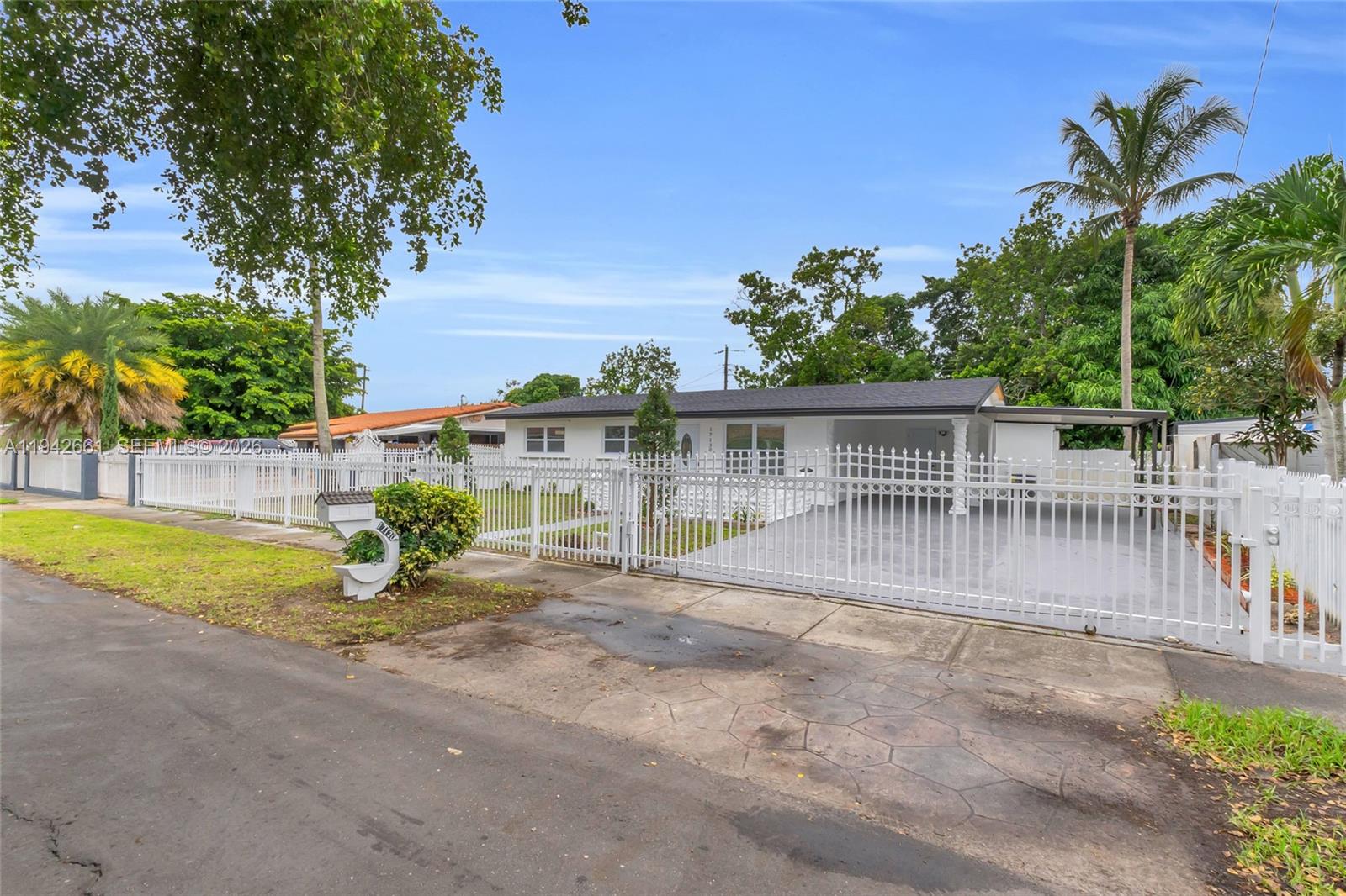 CAROL CITY 5TH ADDN - Residential