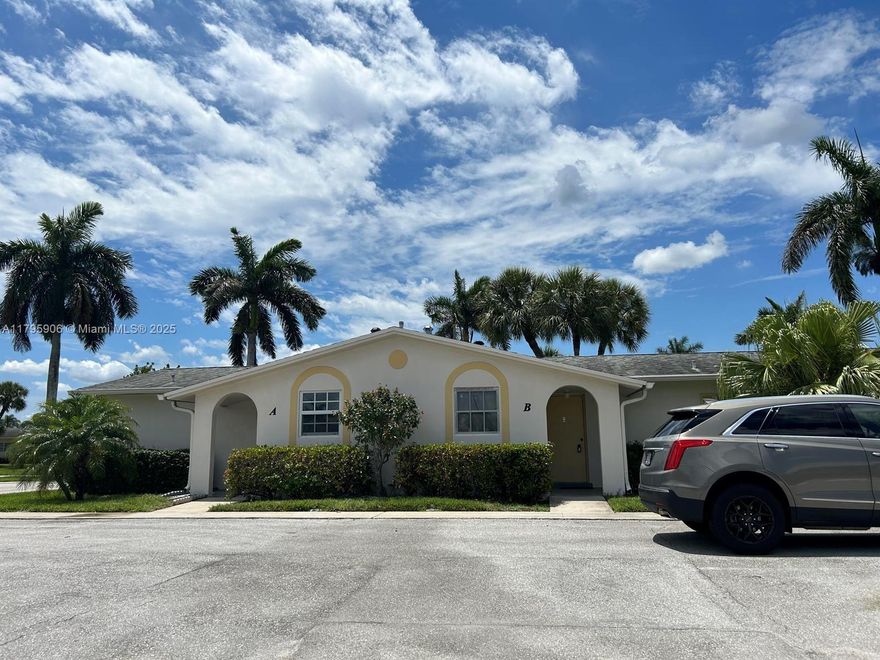 55 + COMMUNITY Cresthaven Villas.  Charming UPDATED 1 bedroom 1 bath VILLA  . The Kitchen features WHITE SHAKER CABINETS and VINYL WOOD PLANK FLOORING THROUGHOUT. Updated bath w newer toilet, tiled walk in shower w safety/grab bars & larger vanity. Bedroom is roomy with full length wall closet. NEW A/C & Electric panel has been replaced, Enclosed back porch has walk in storage closet. The Villa is right across from the clubhouse and heated pool. Common laundry located a few steps away . Cable & water included. 
First-last month and security required
Text listing agent for showing instructions