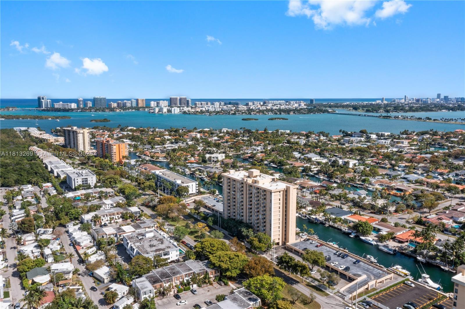 VECINO DEL MAR CONDO - Residential Lease