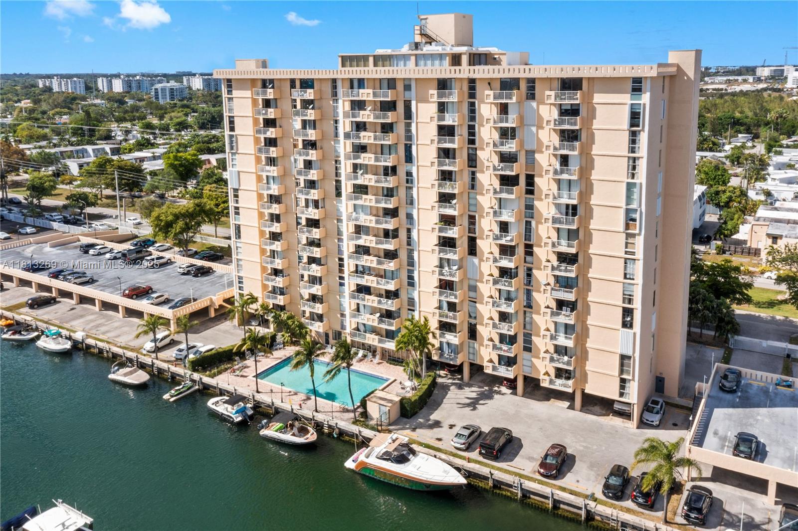 VECINO DEL MAR CONDO - Residential Lease