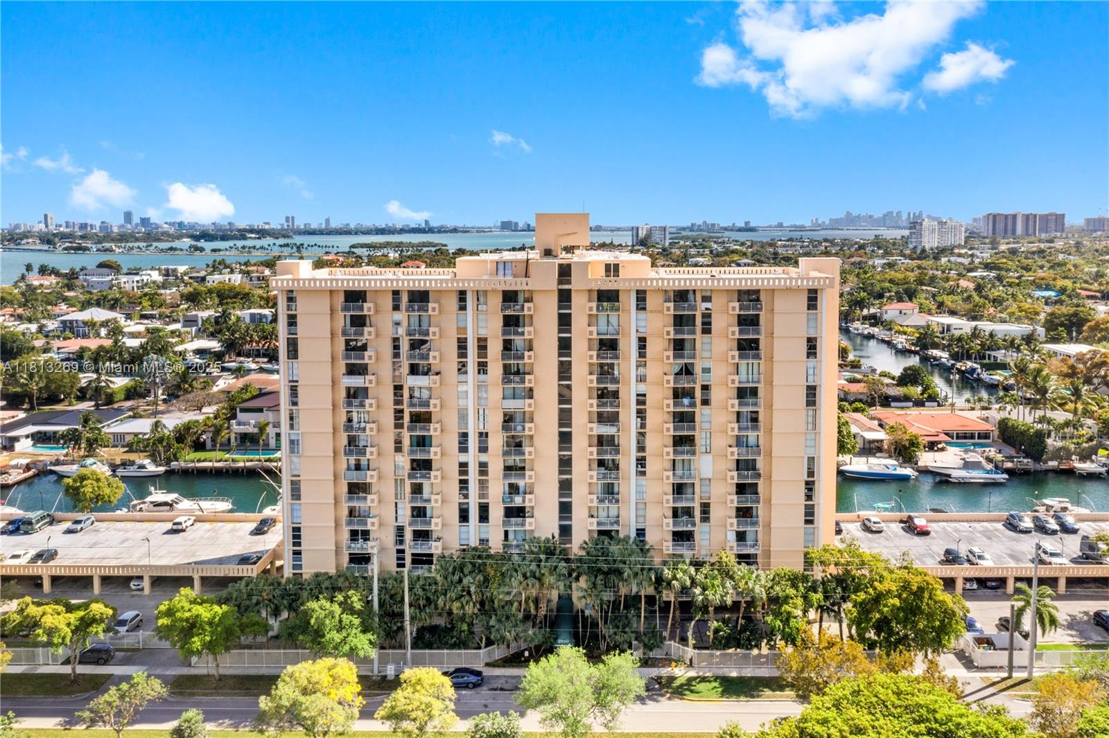 VECINO DEL MAR CONDO - Residential Lease