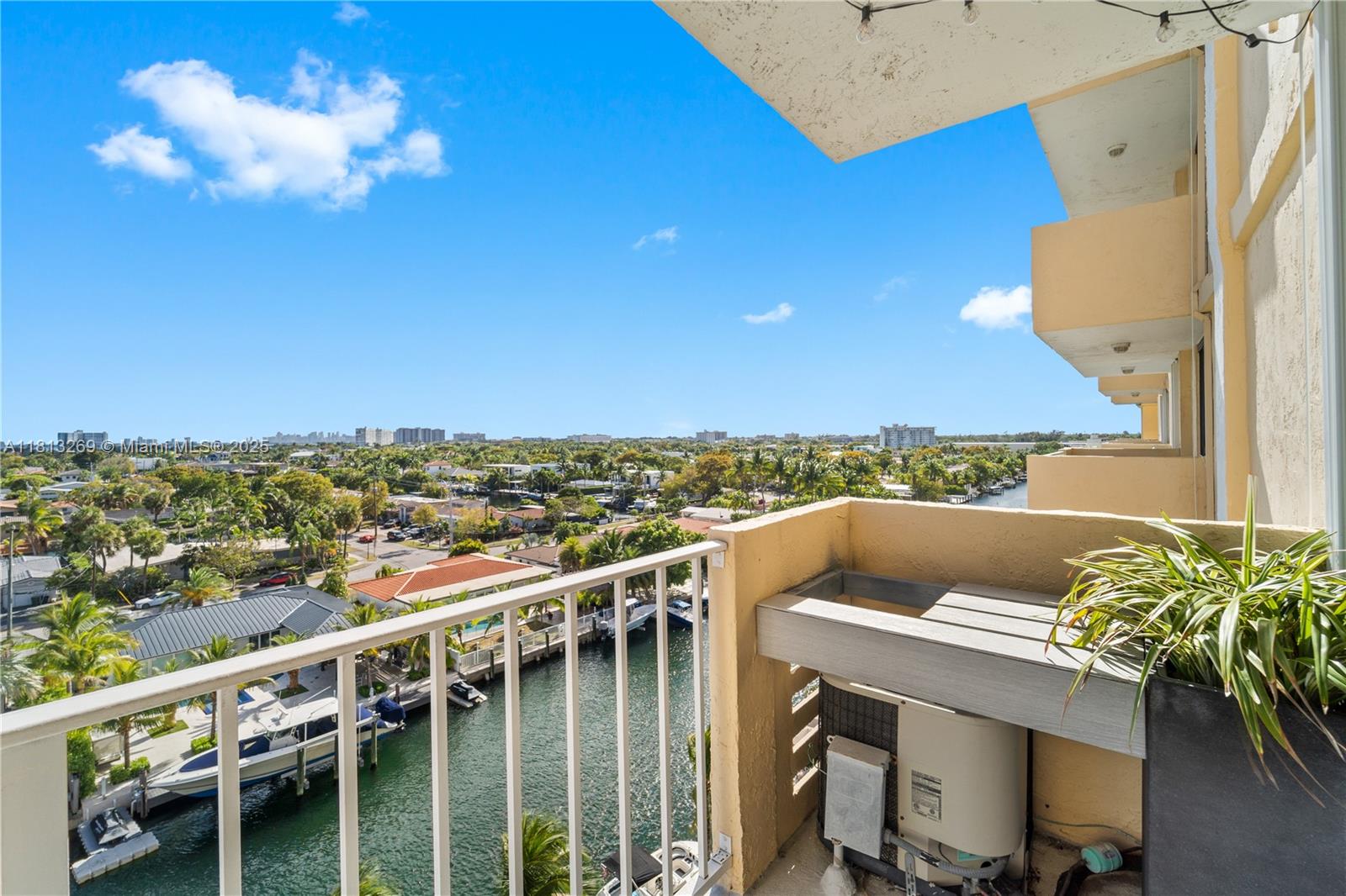 VECINO DEL MAR CONDO - Residential Lease