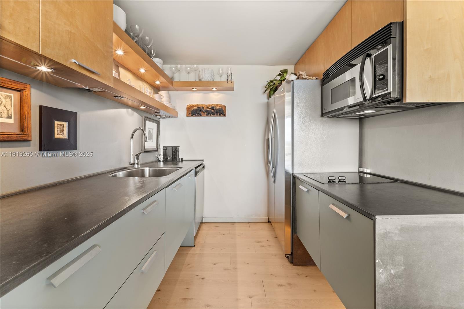 VECINO DEL MAR CONDO - Residential Lease