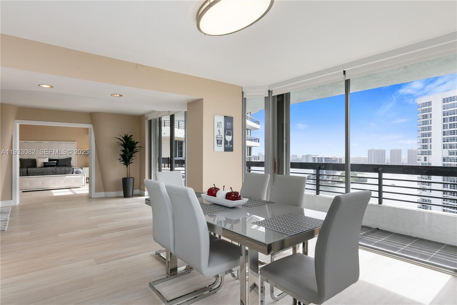 MYSTIC POINTE TOWER 400 C - Residential