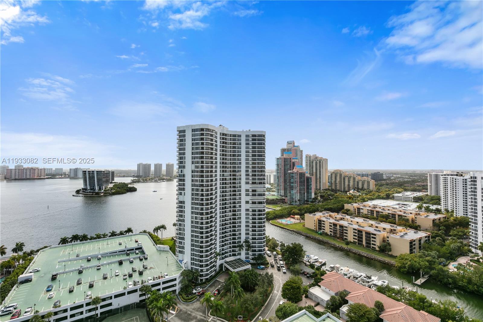 MYSTIC POINTE TOWER 400 C - Residential