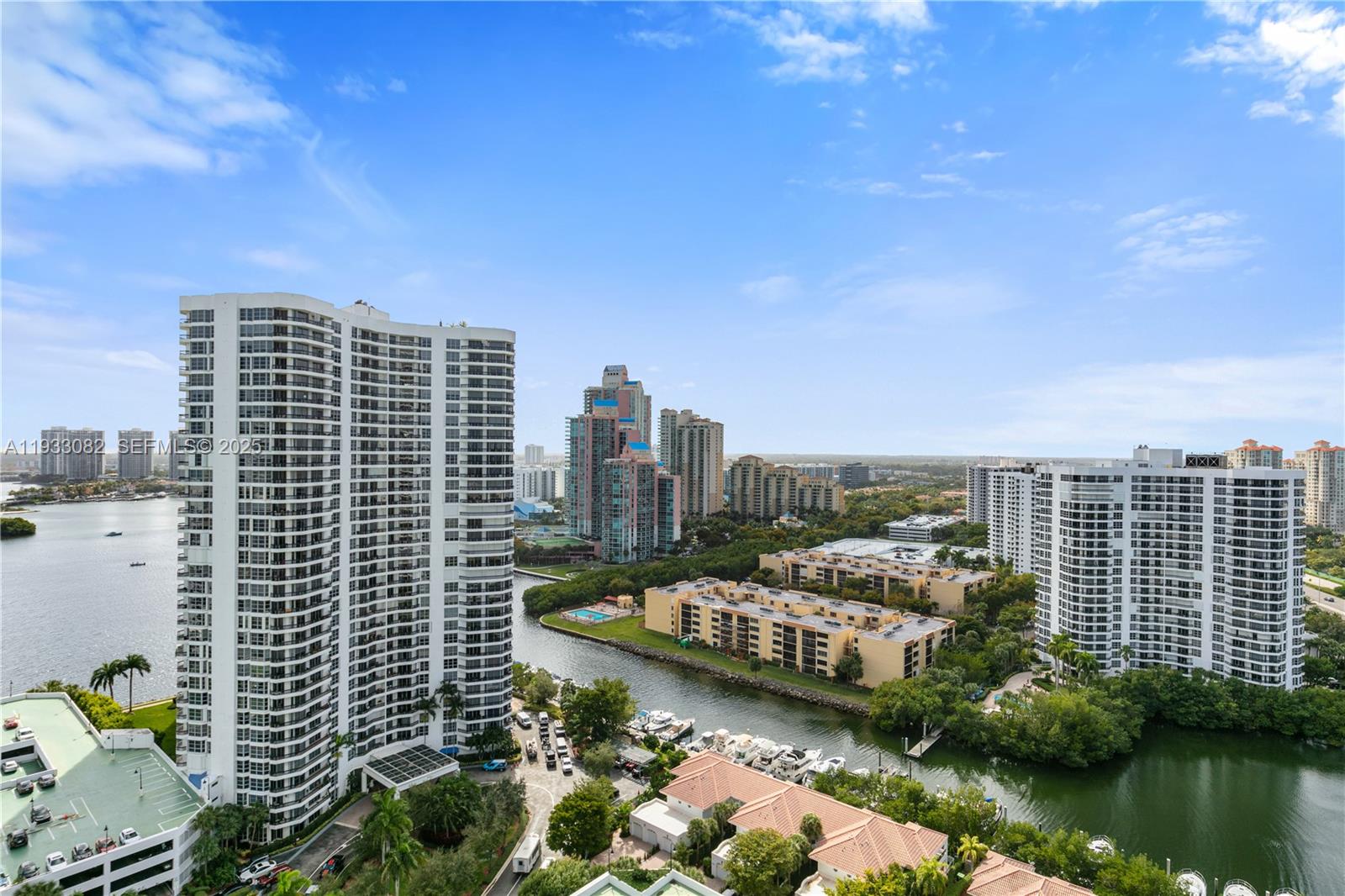 MYSTIC POINTE TOWER 400 C - Residential