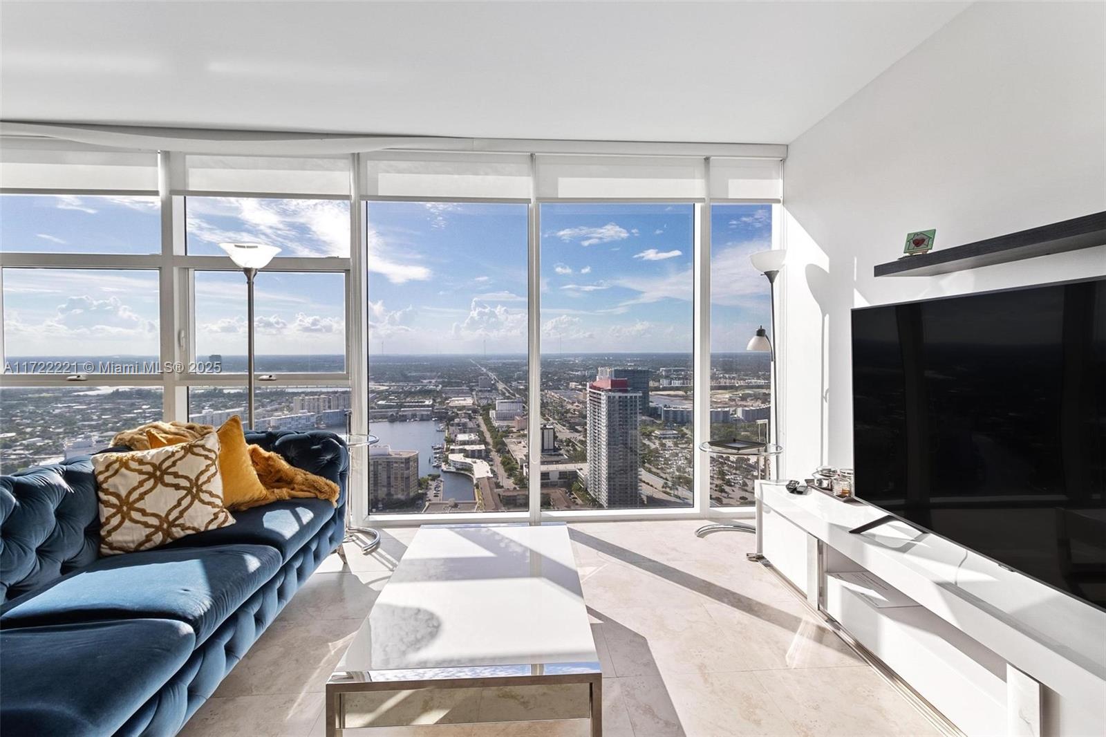 1830 S Ocean Dr 4507