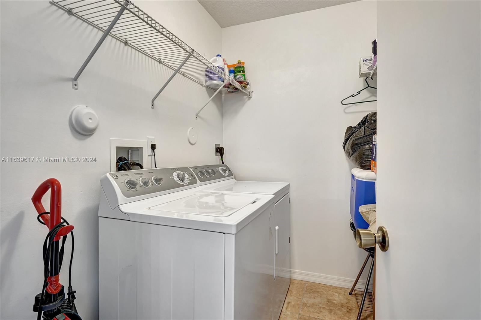 PEMBROKE CAY CONDO - Residential