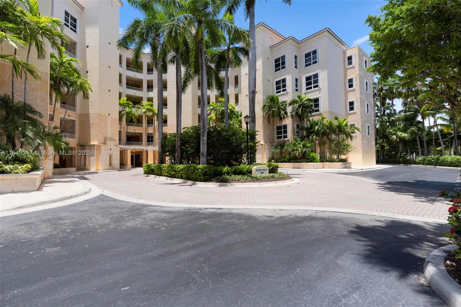 703 Crandon Blvd 403