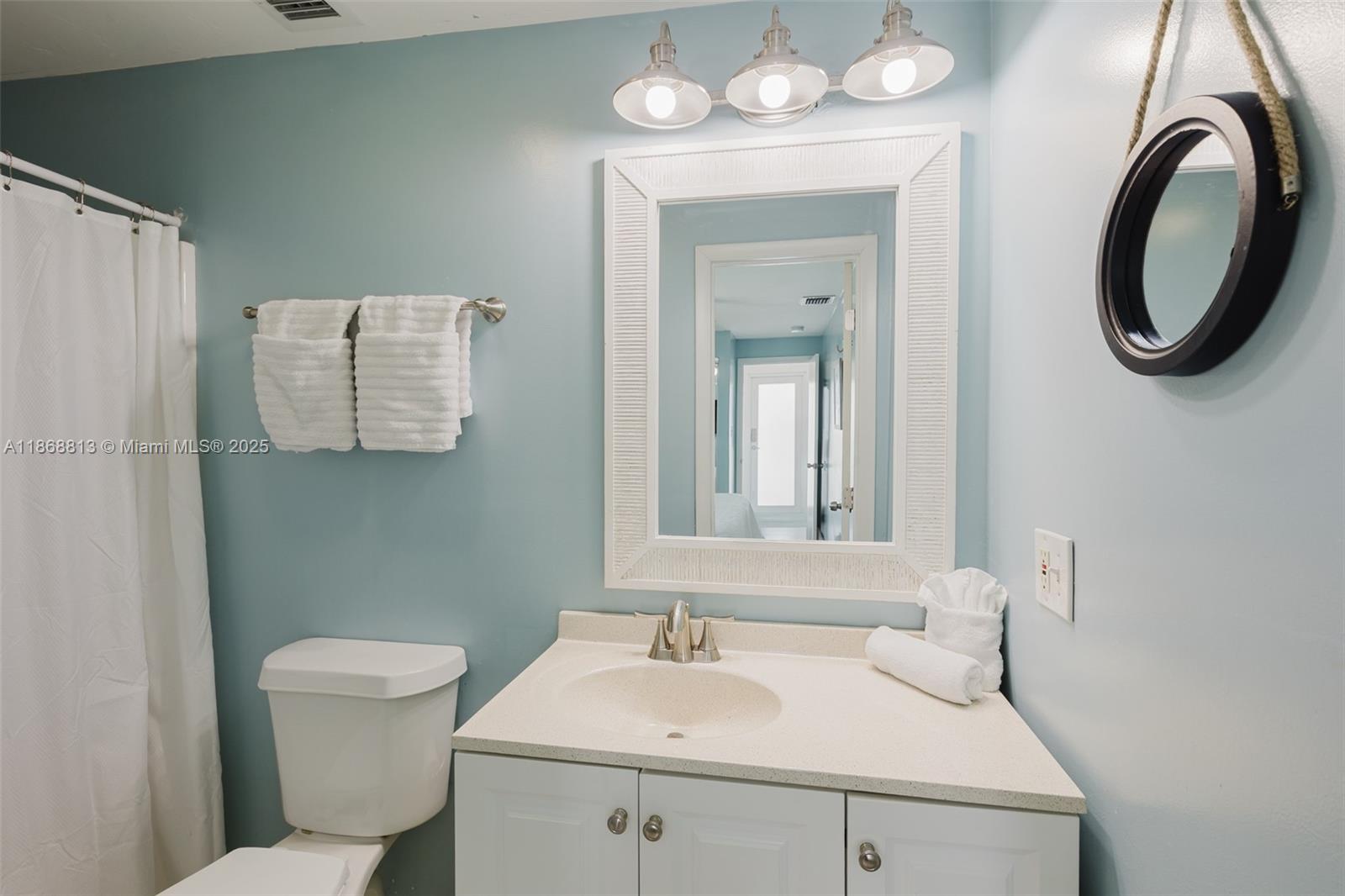 KEY COLONY BEACH - Residential