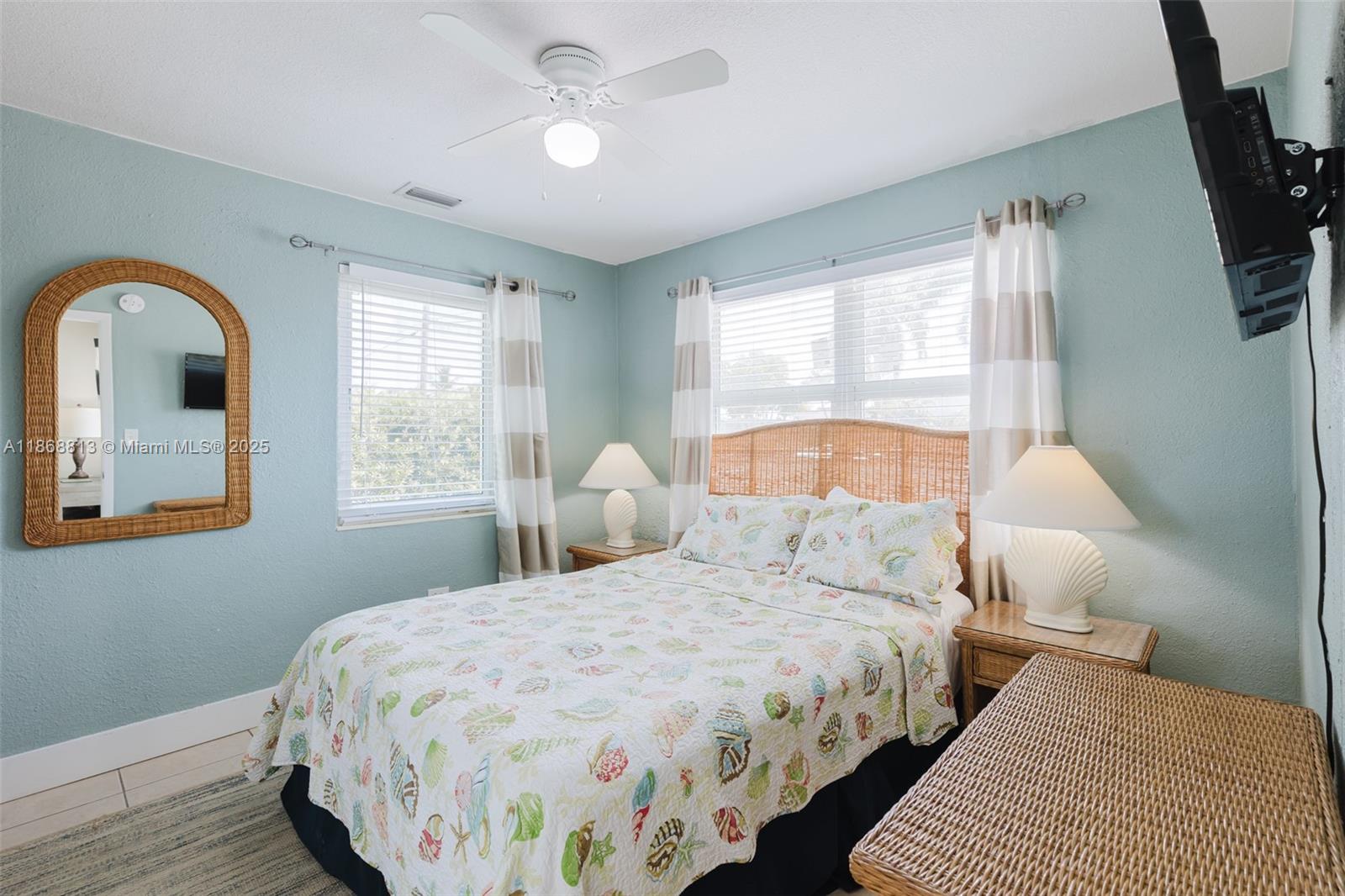 KEY COLONY BEACH - Residential