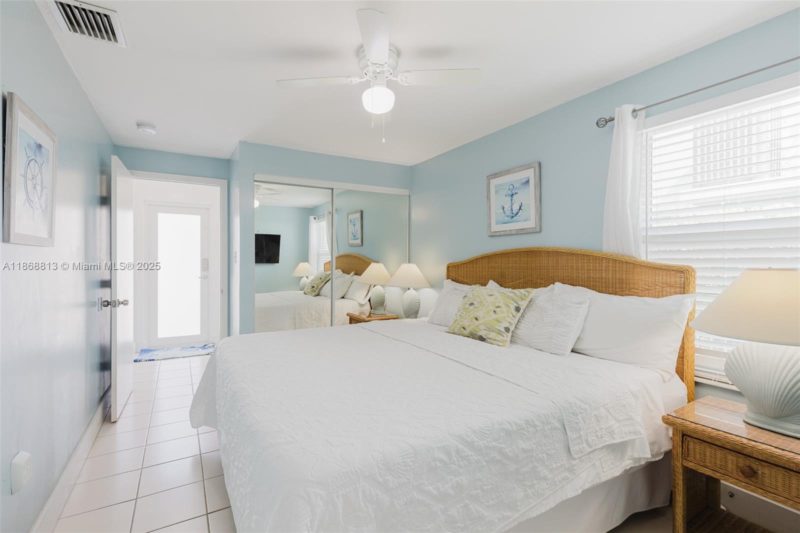 KEY COLONY BEACH - Residential