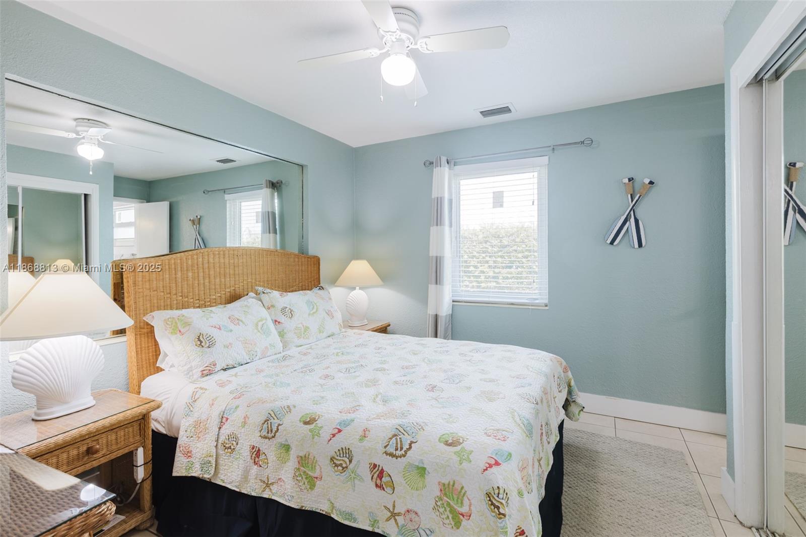 KEY COLONY BEACH - Residential