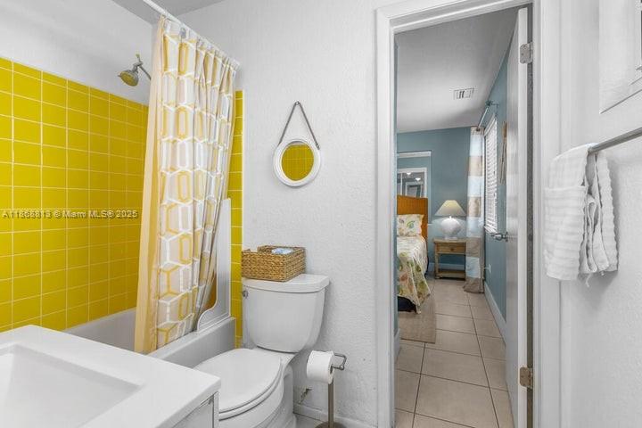 KEY COLONY BEACH - Residential