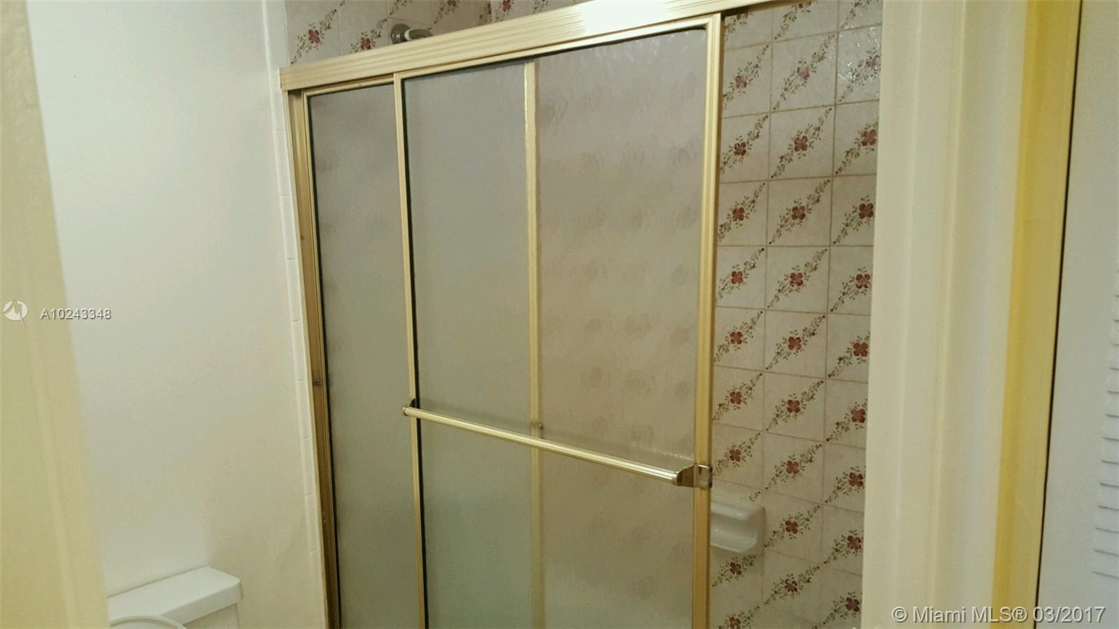 WATERSIDE TOWERS CONDO - Residential Lease