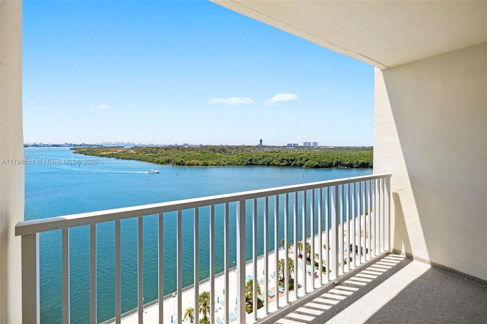 ARLEN HOUSE CONDO - Residential