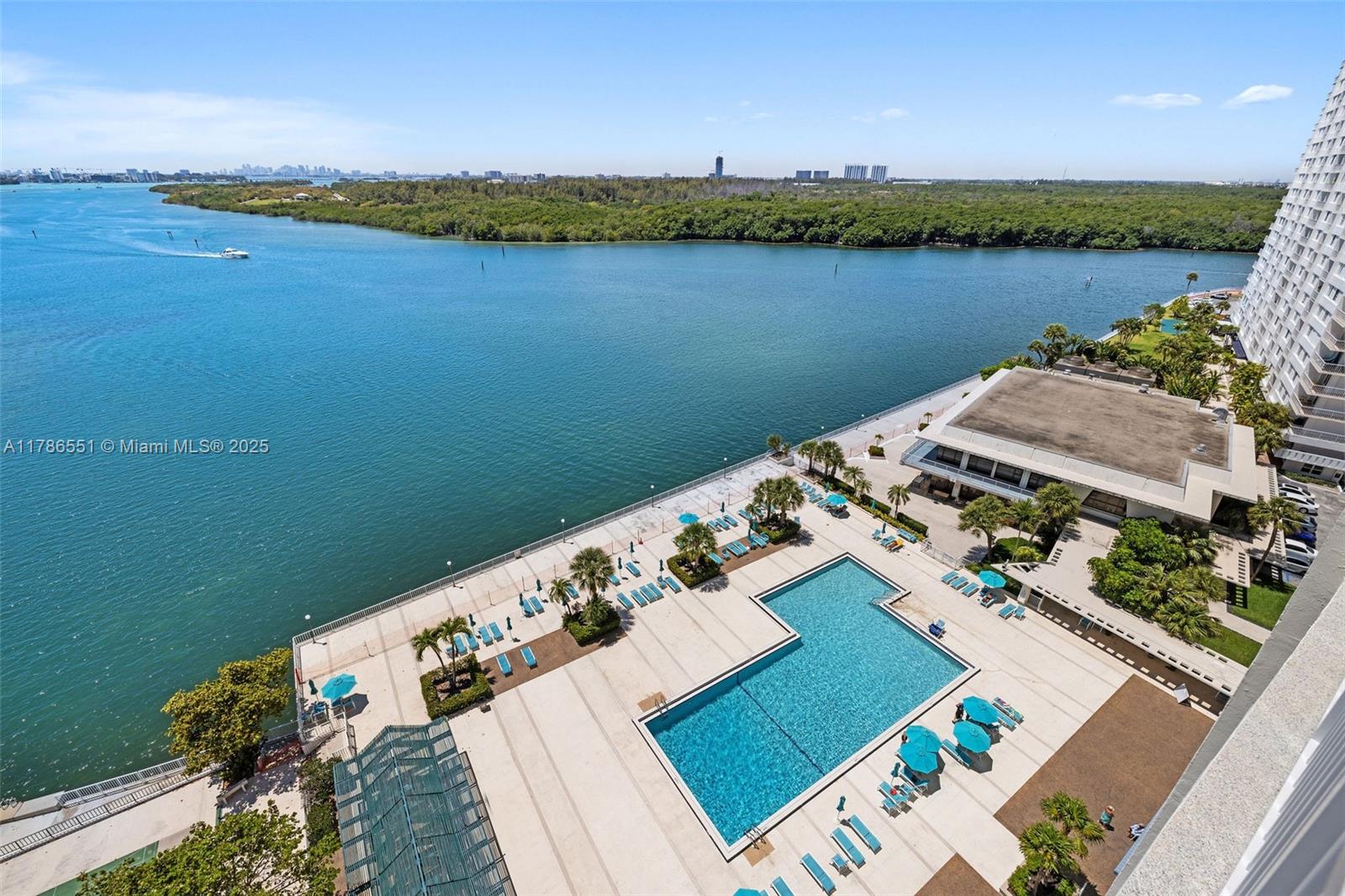 ARLEN HOUSE CONDO - Residential