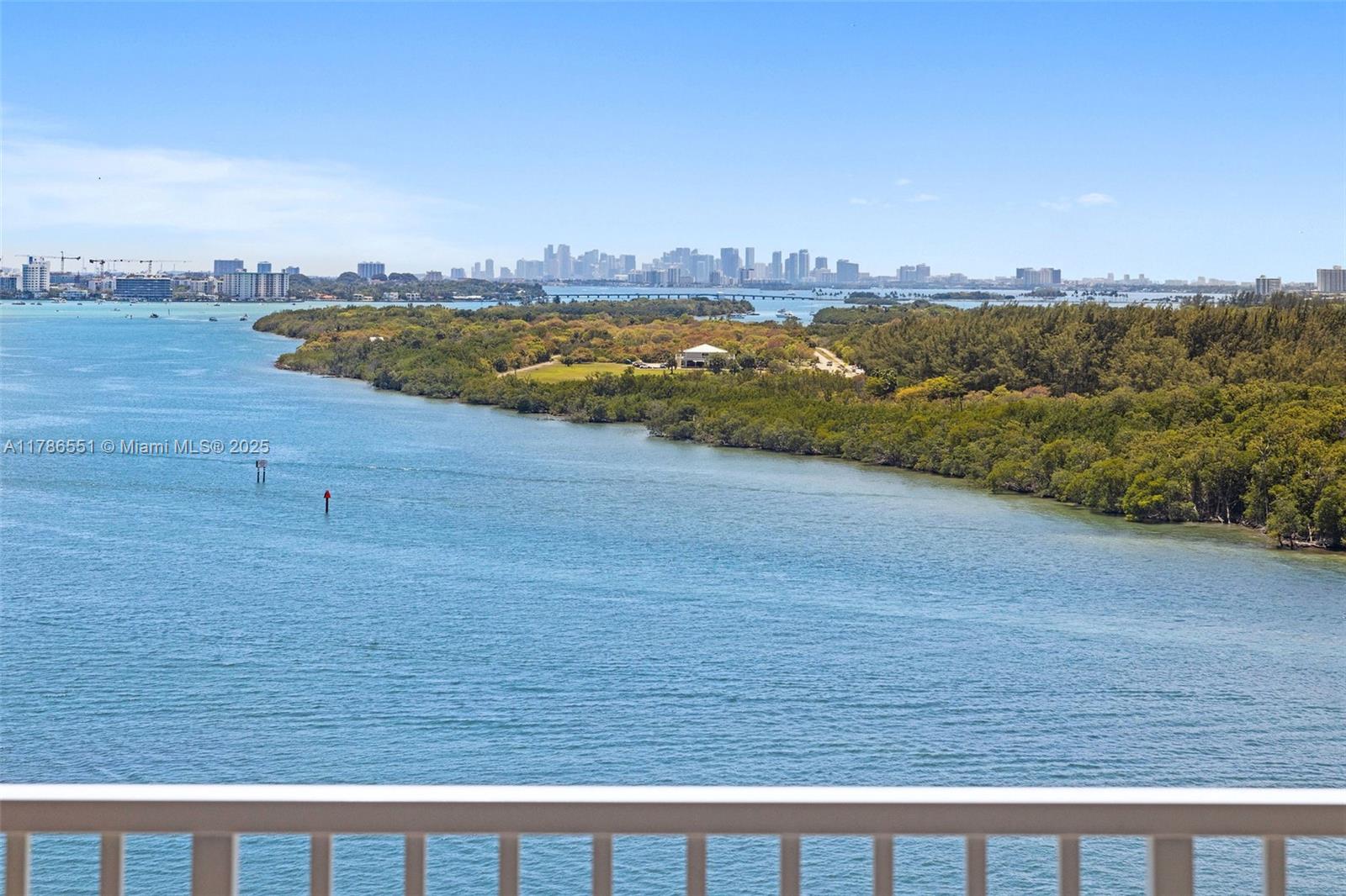 ARLEN HOUSE CONDO - Residential