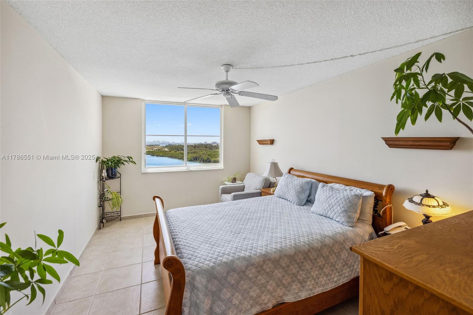 ARLEN HOUSE CONDO - Residential