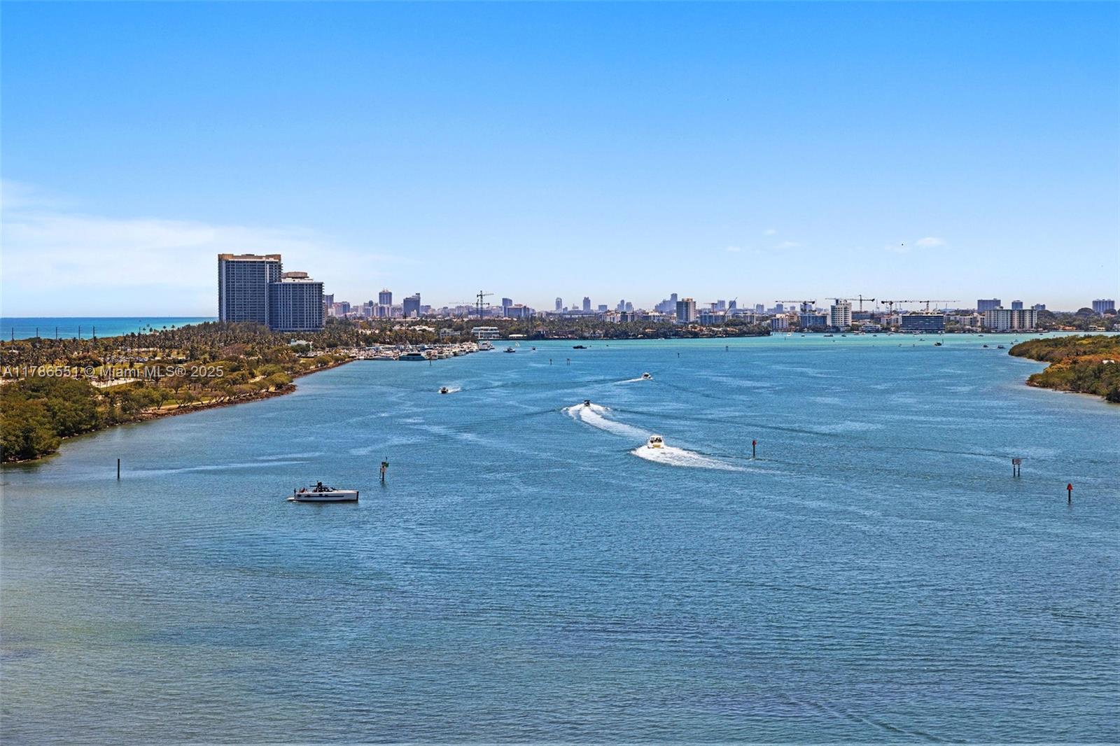 ARLEN HOUSE CONDO - Residential