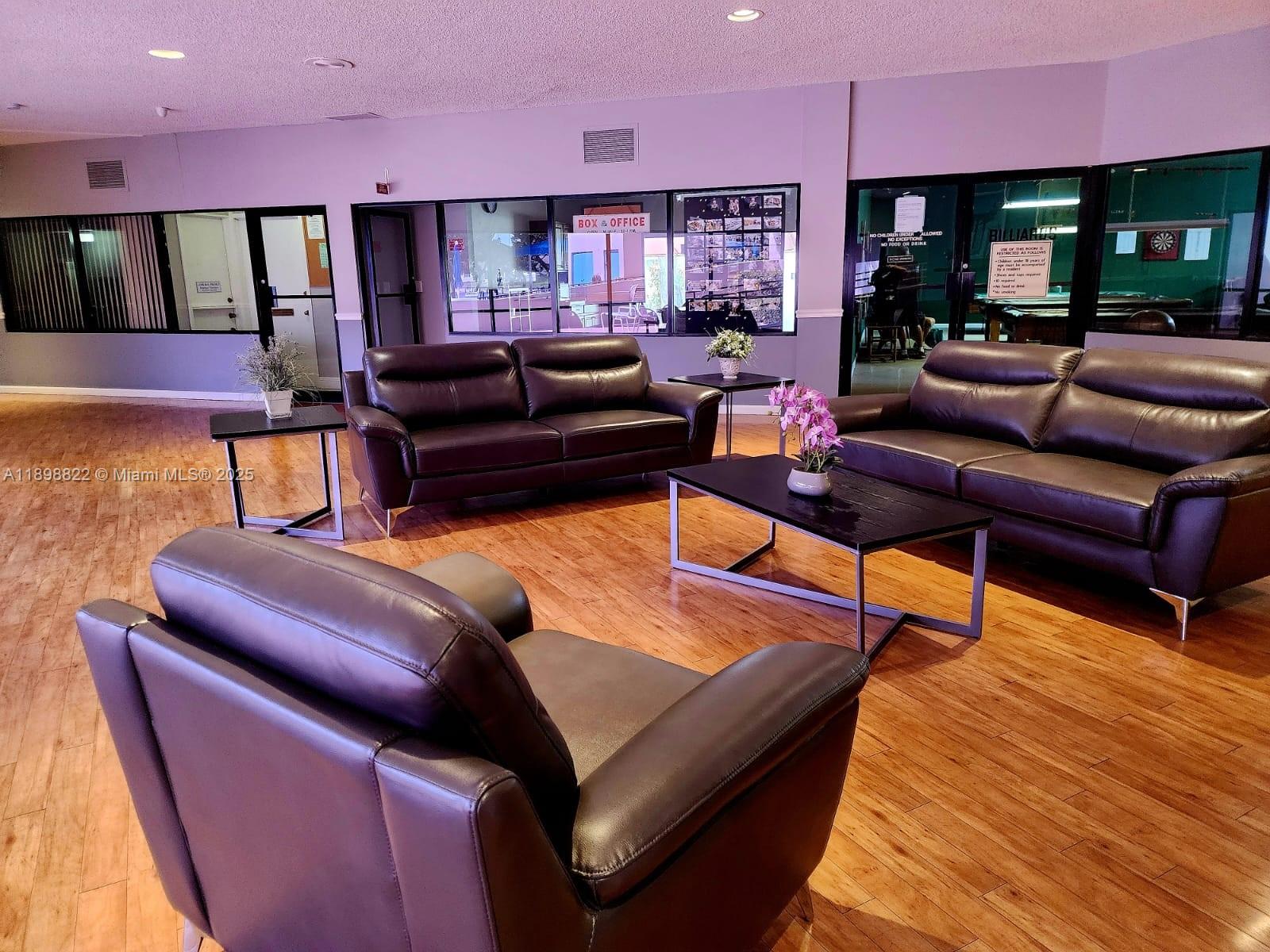 LIME BAY CONDOMINIUM 6 - Residential Lease