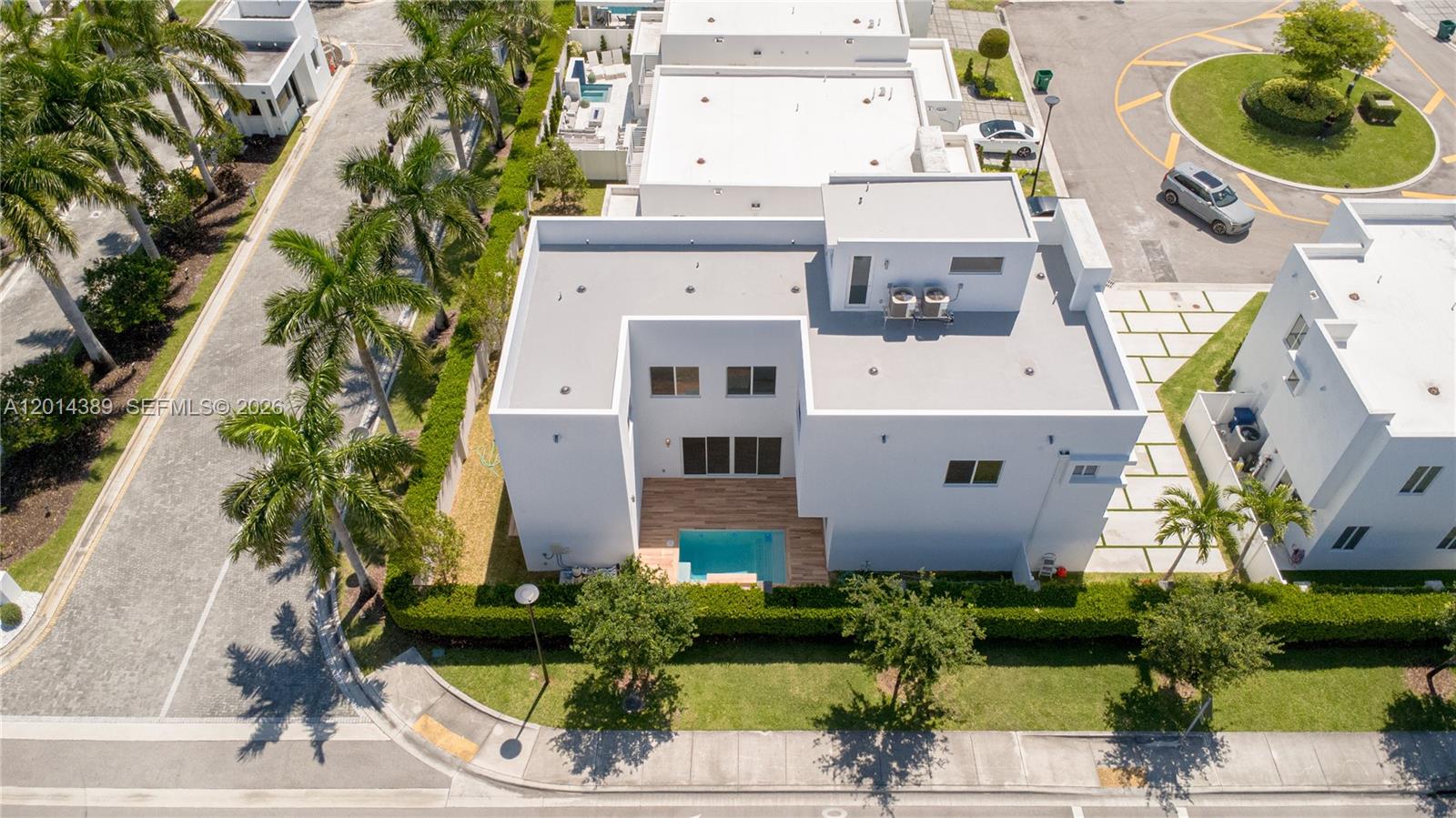 10381 NW 67th Ter