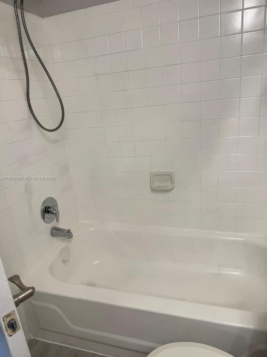 SUN VISTA GARDENS CONDO - Residential Lease