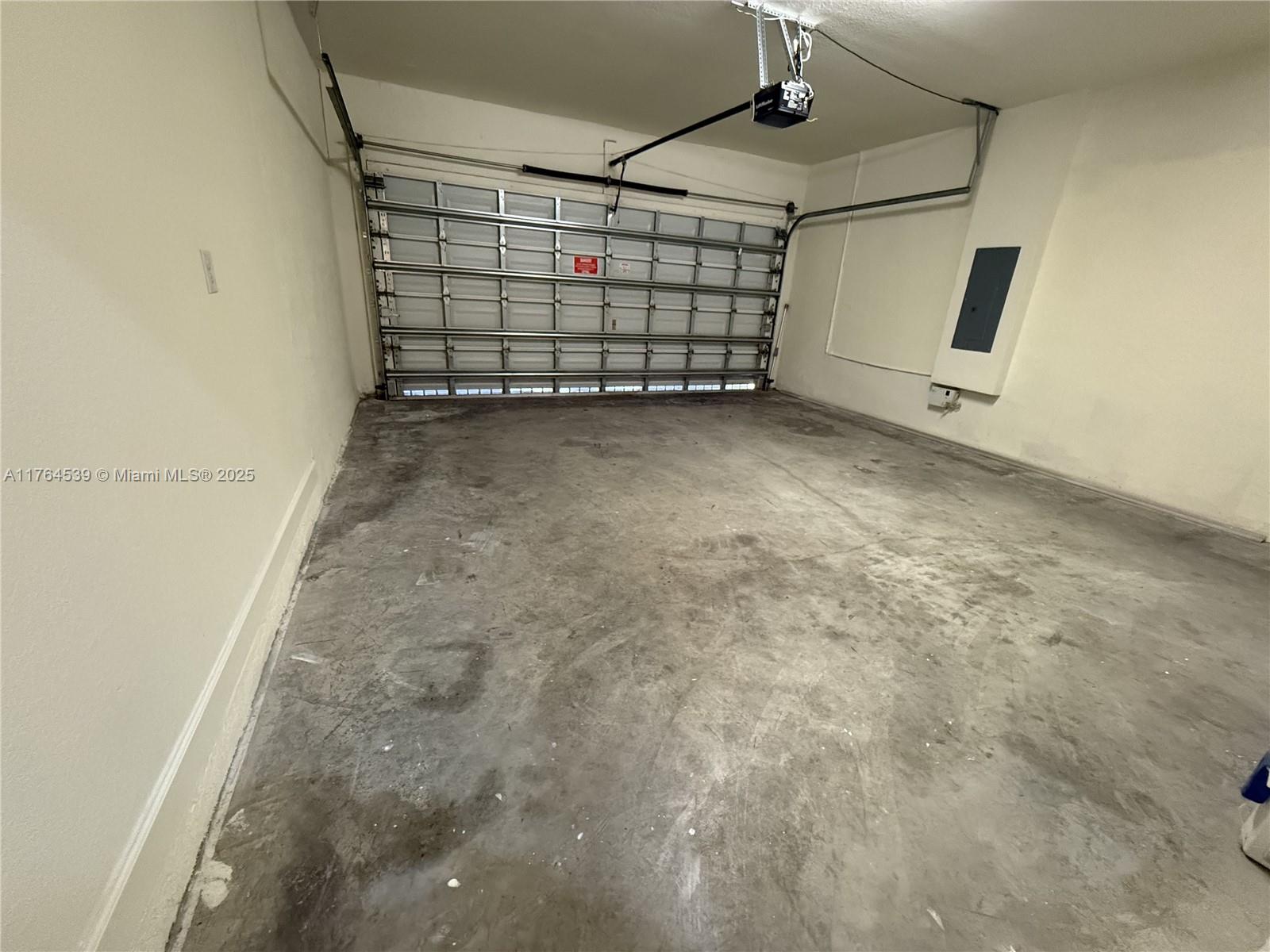 GARDEN ESTATES AT THE HAM - Residential Lease