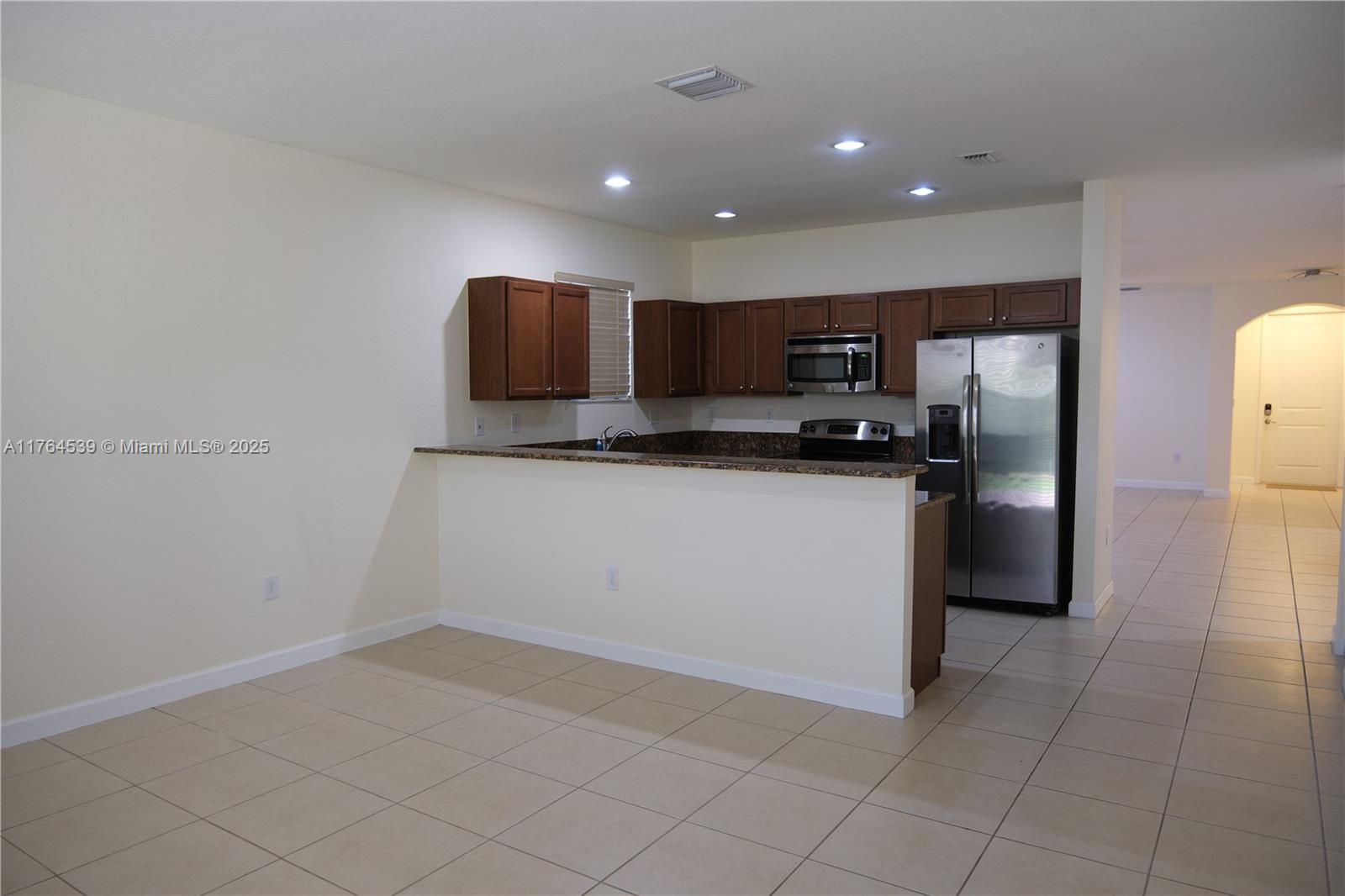 GARDEN ESTATES AT THE HAM - Residential Lease