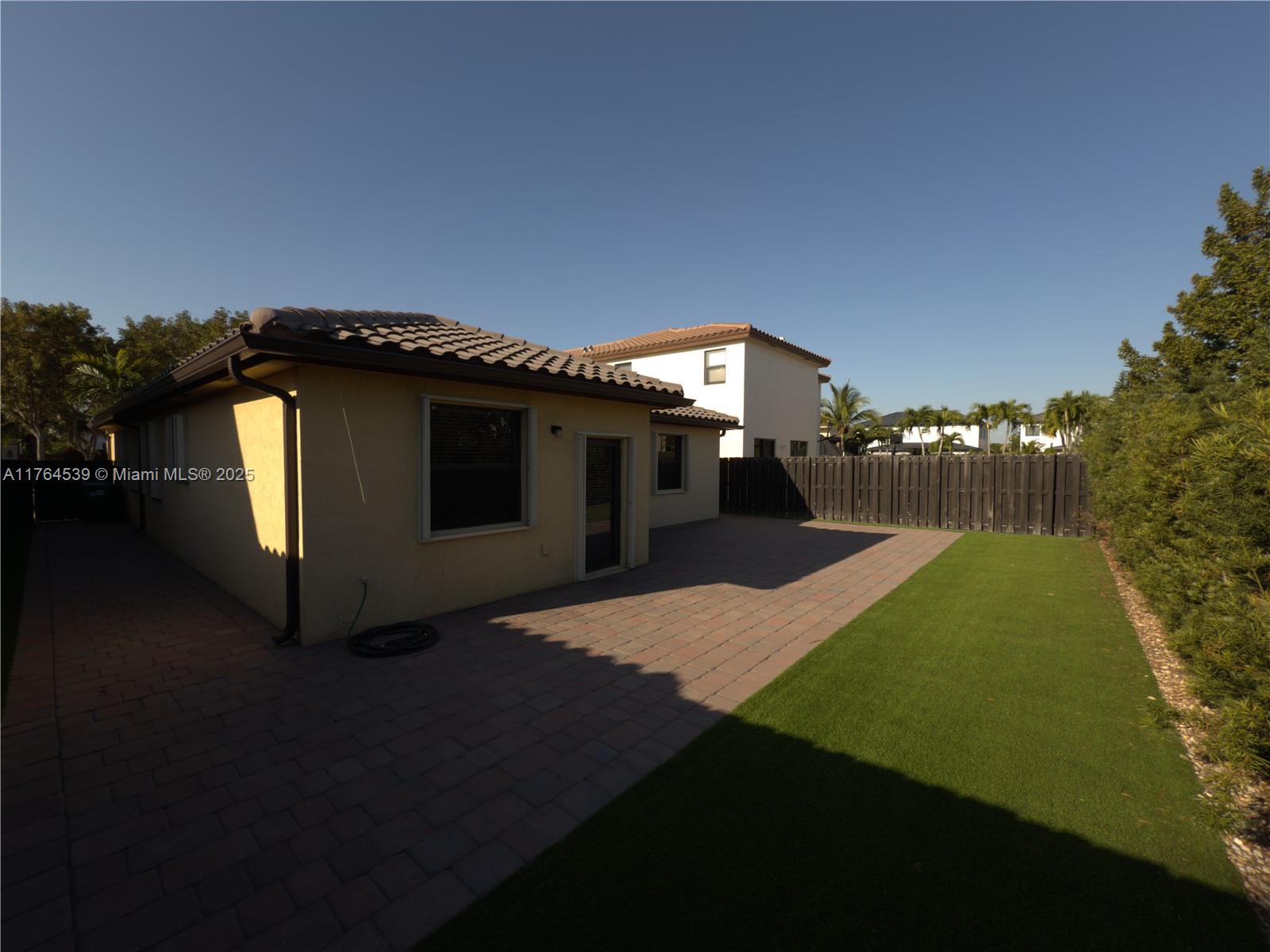GARDEN ESTATES AT THE HAM - Residential Lease