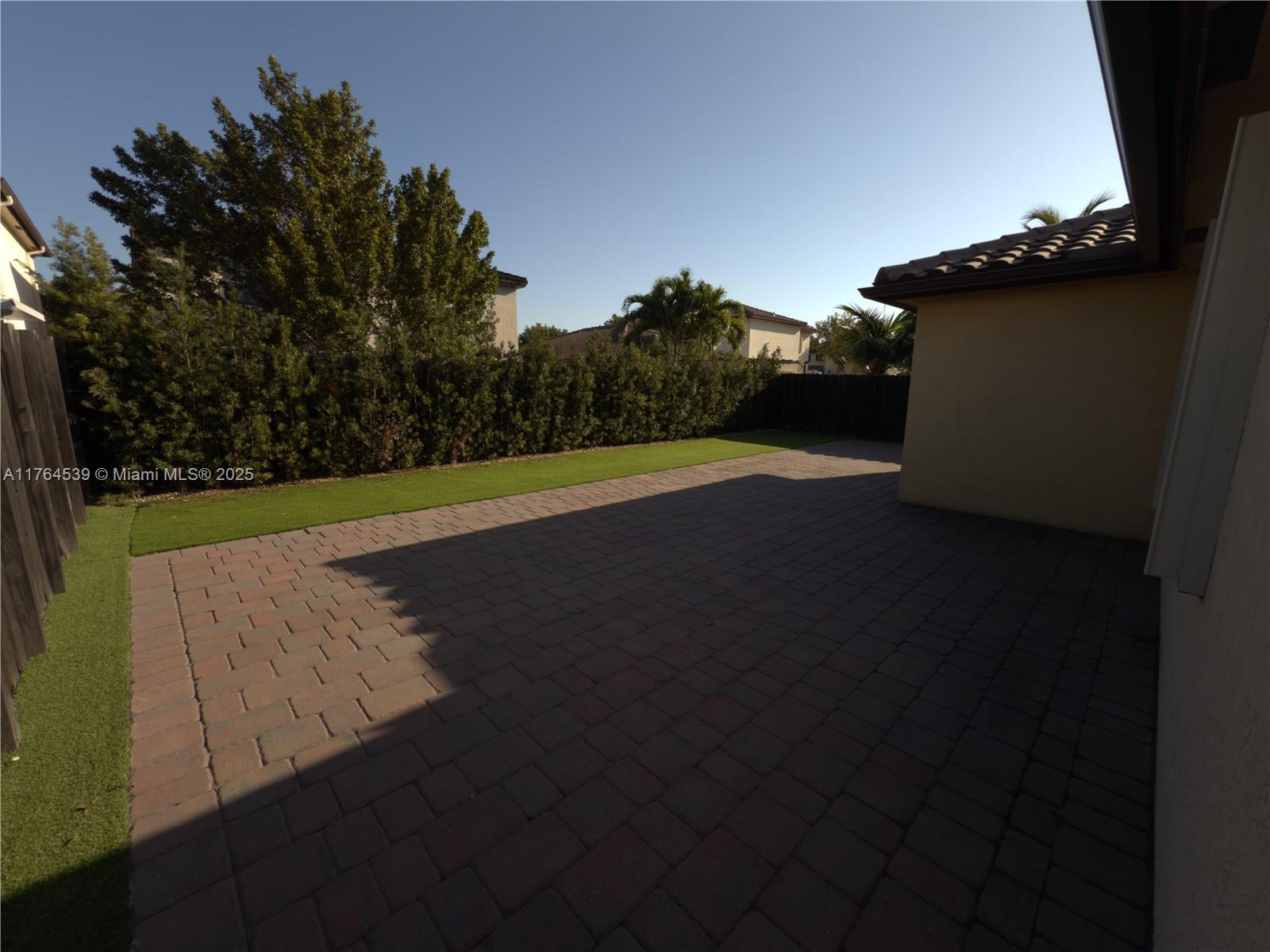 GARDEN ESTATES AT THE HAM - Residential Lease
