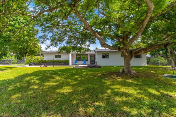 11243 SW 174TH TER, MIAMI, FL 33157 - Image c91e8b4e82f36ab119e09c90a8d9816d/3090865640