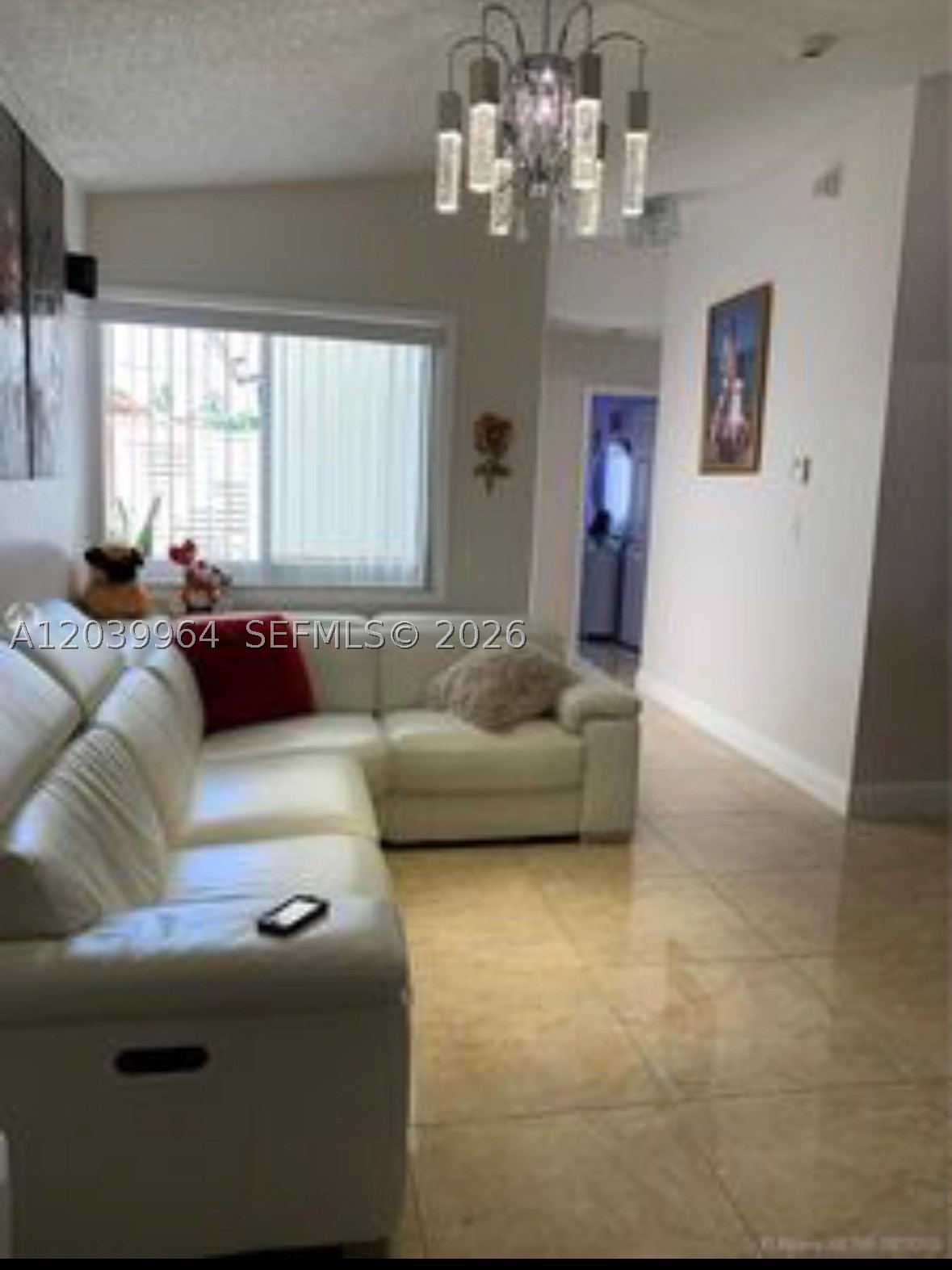 2854 W 75th Ter