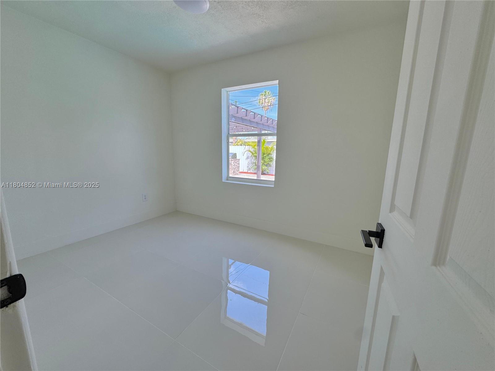 WESTWOOD LAKE 4TH ADDN - Residential