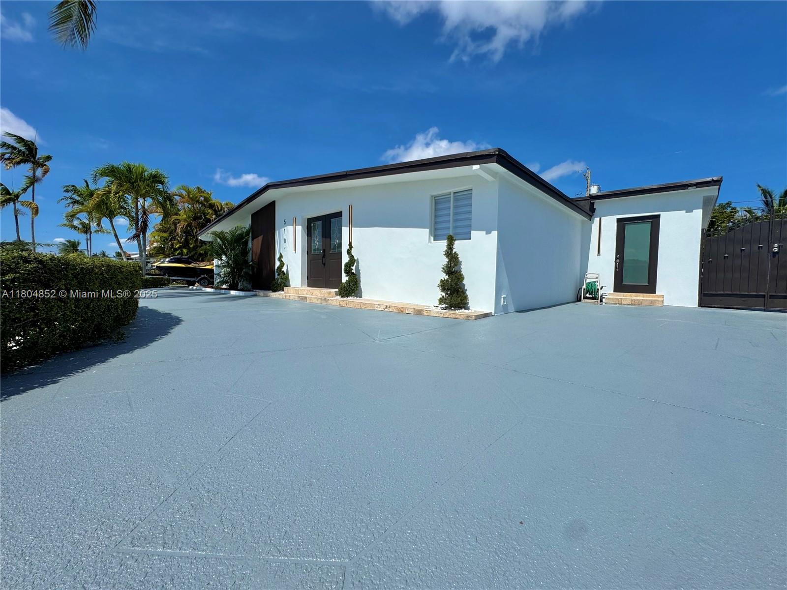 WESTWOOD LAKE 4TH ADDN - Residential