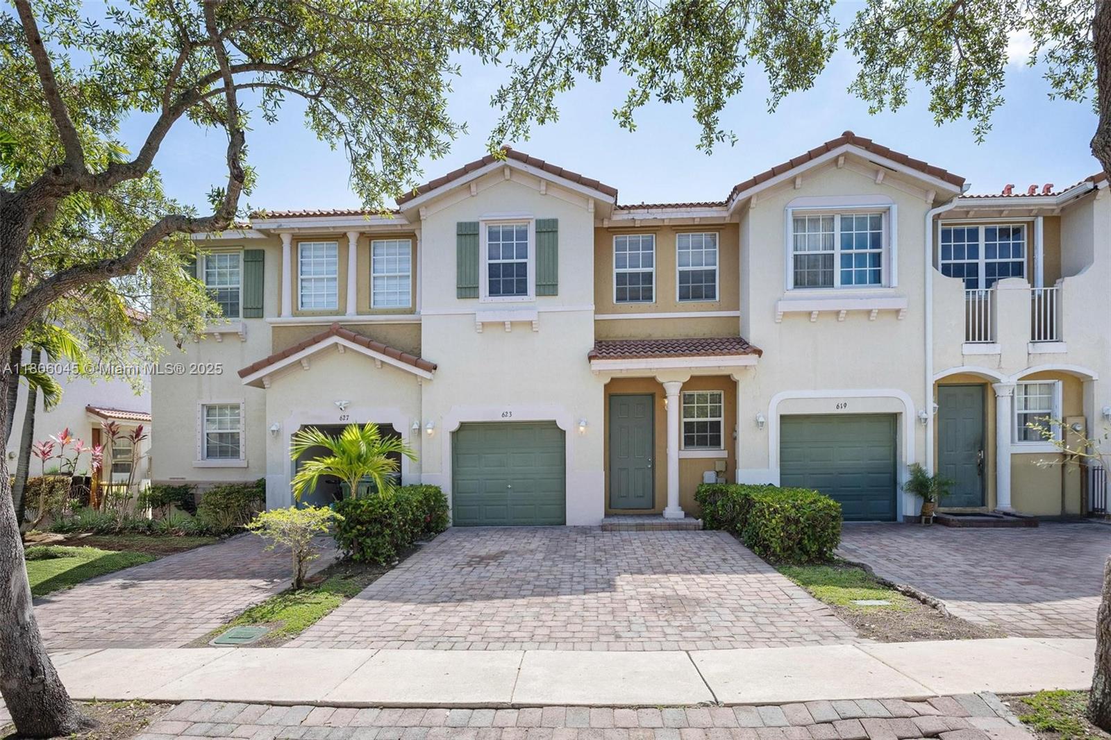 623 Ne 21st Ter, Homestead, Miami-Dade County, Florida - 3 Bedrooms  
3 Bathrooms - 