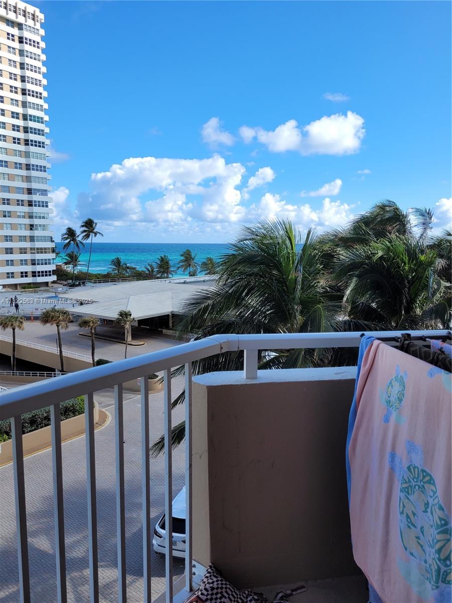 1980 S Ocean Dr 4D, Hallandale Beach, Broward County, Florida - 1 Bedrooms  
2 Bathrooms - 