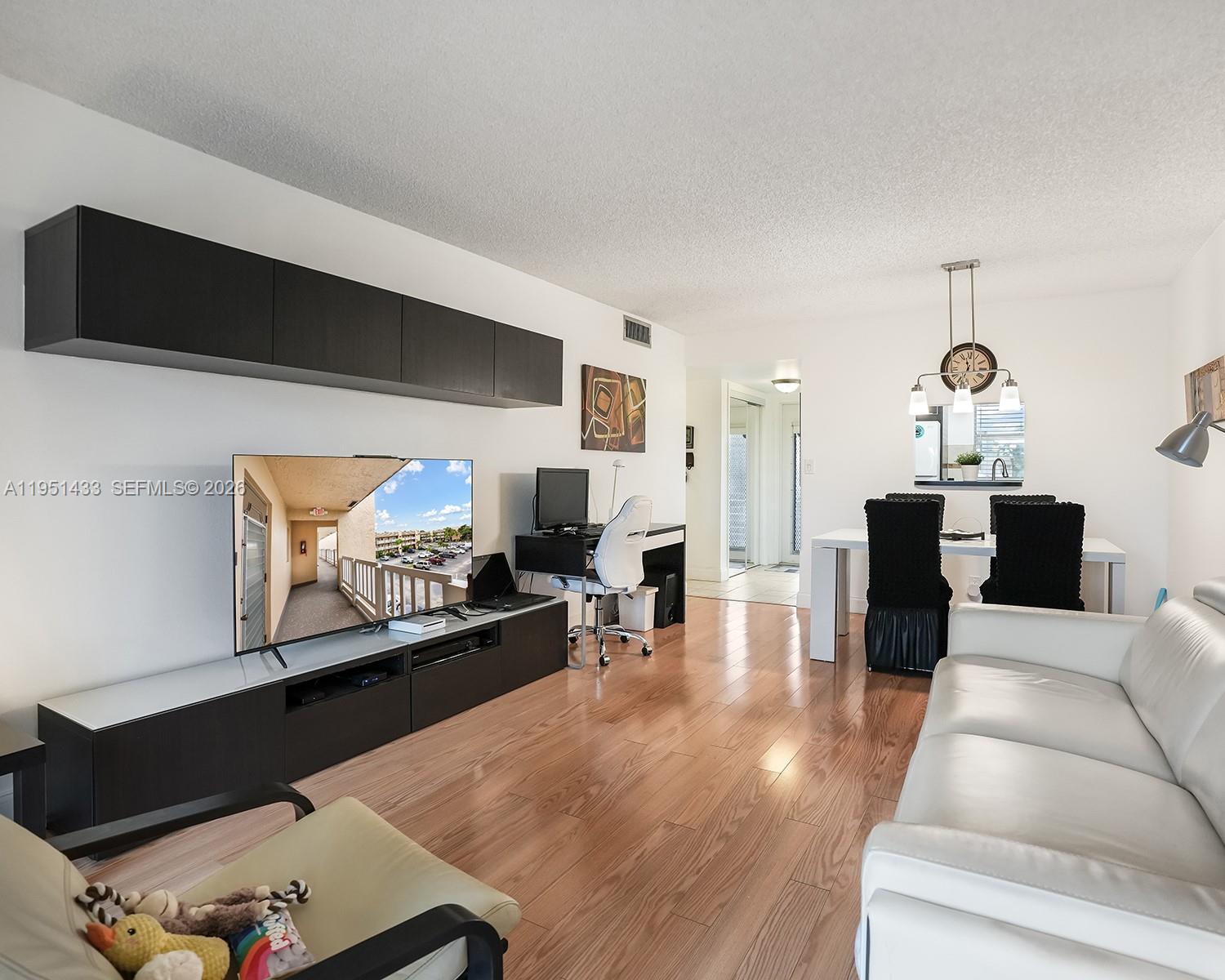 SUNRISE LAKES 115 CONDO - Residential