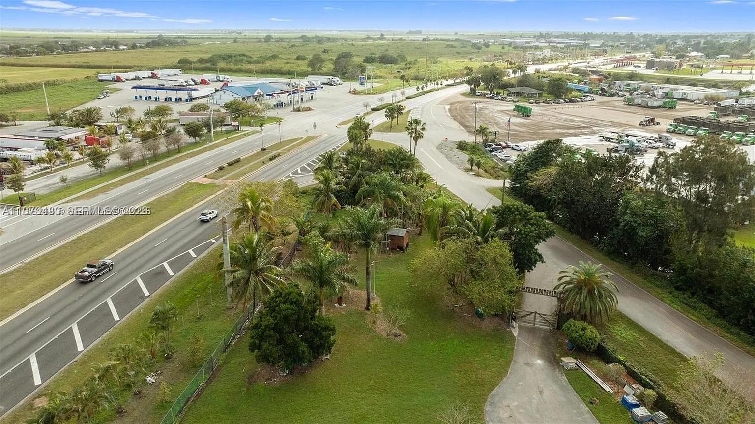 850 Old Us Highway 27, So N Us Highway 27 N